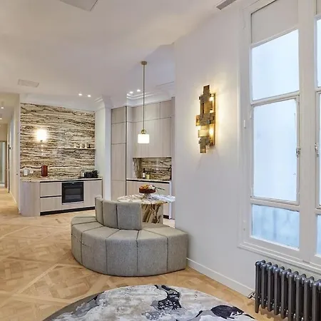Exceptional 4 Bedrooms Opera Vendome * Paříž