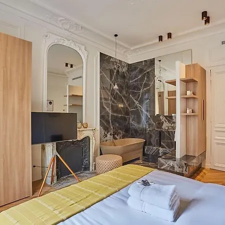 Exceptional 4 Bedrooms Opera Vendome Paříž